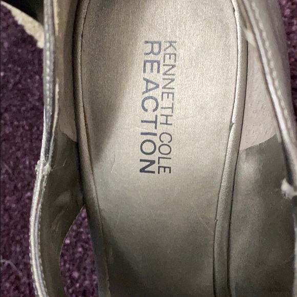 Cutout heels - Picture 3 of 4